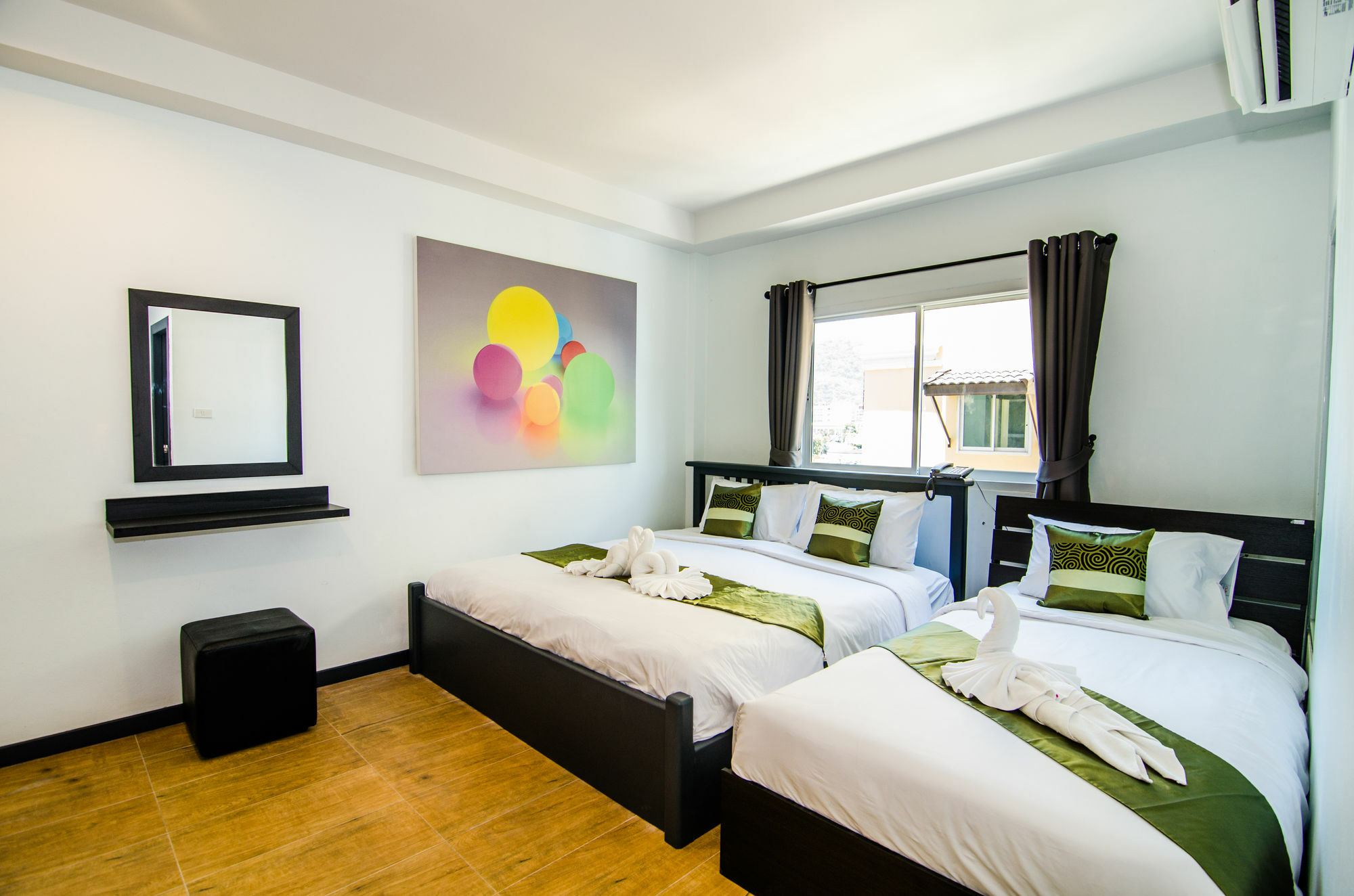 Colora Hotel Patong Phuket Extérieur photo